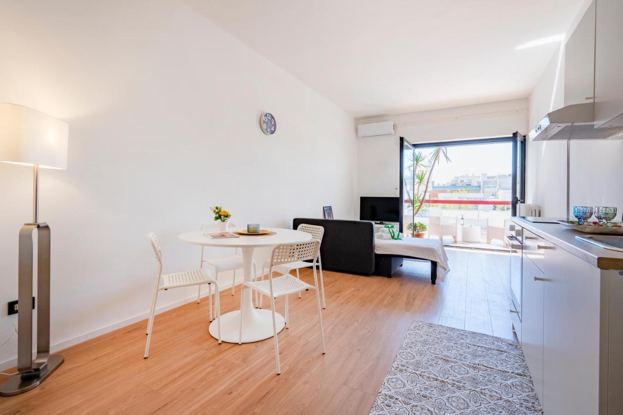Central & Elegant Loft - With Balcony Bari Kültér fotó