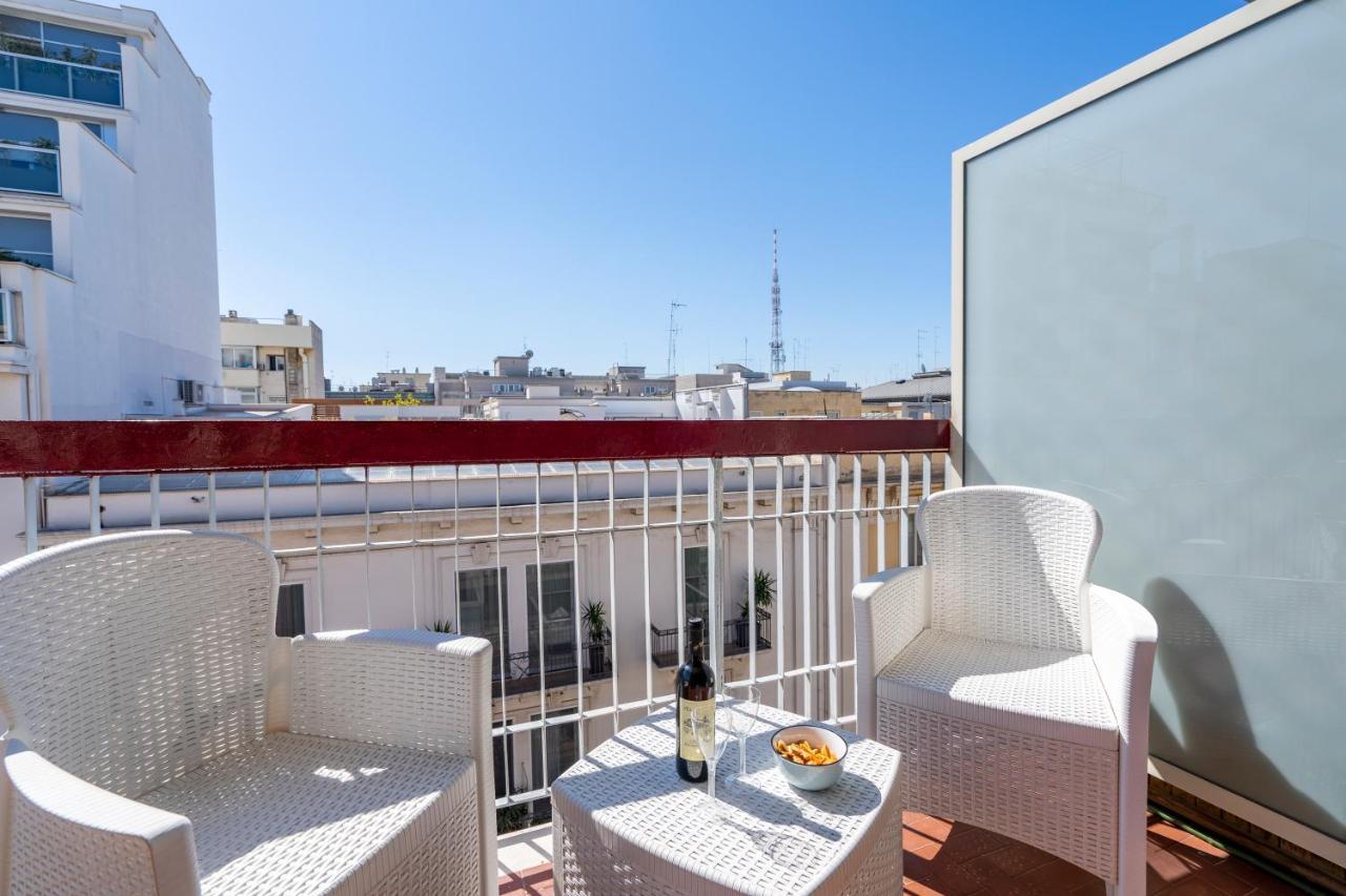 Central & Elegant Loft - With Balcony Bari Kültér fotó